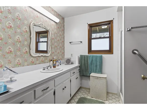 $1,199,900 | 1349 Willis Creek Road, Winston, OR 97496