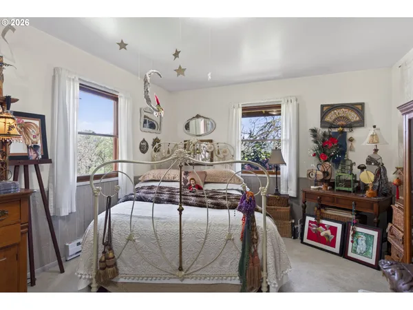 $1,199,900 | 1349 Willis Creek Road, Winston, OR 97496