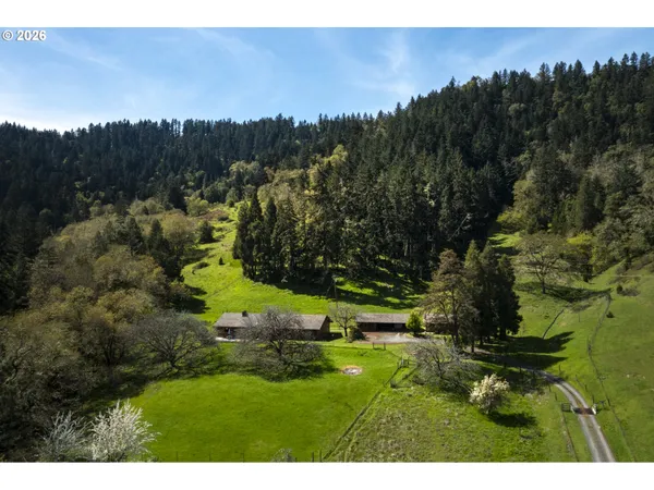 $1,199,900 | 1349 Willis Creek Road, Winston, OR 97496