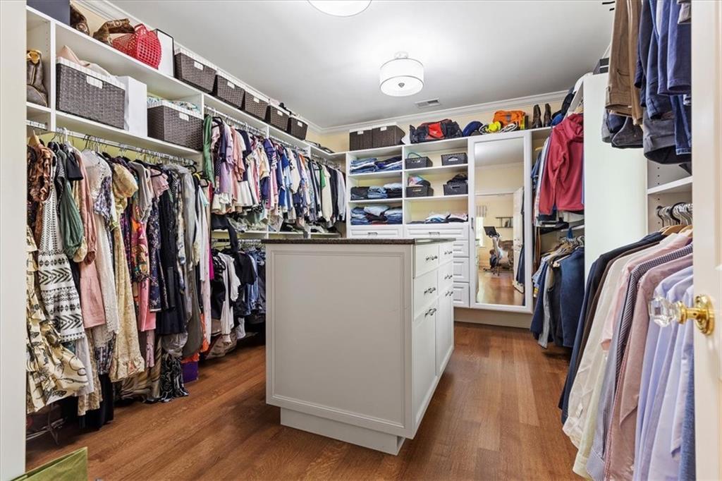 8 Way Hollow Road Sewickley, PA 15143 - Photo 15 of 32 Master Closet