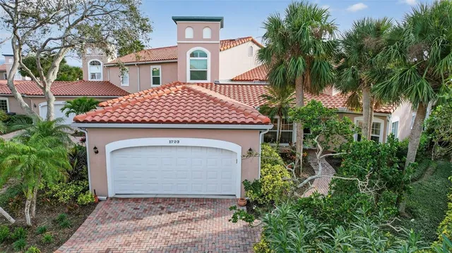 $549,500 | 1723 Starling Drive, Sarasota, FL 34231