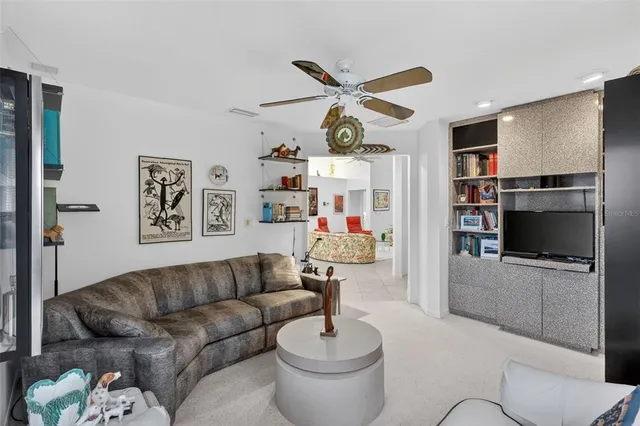 $549,500 | 1723 Starling Drive, Sarasota, FL 34231