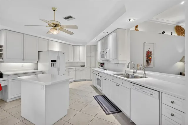$549,500 | 1723 Starling Drive, Sarasota, FL 34231