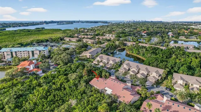 $549,500 | 1723 Starling Drive, Sarasota, FL 34231