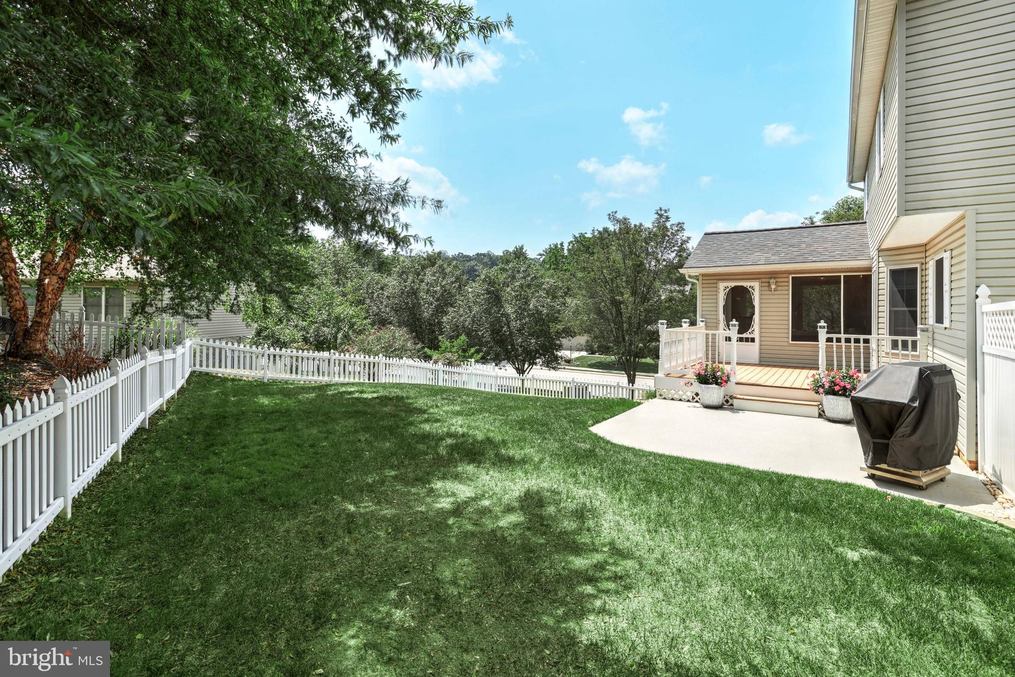 10 Larch Drive Hanover, PA 17331 - Photo 8 of 41