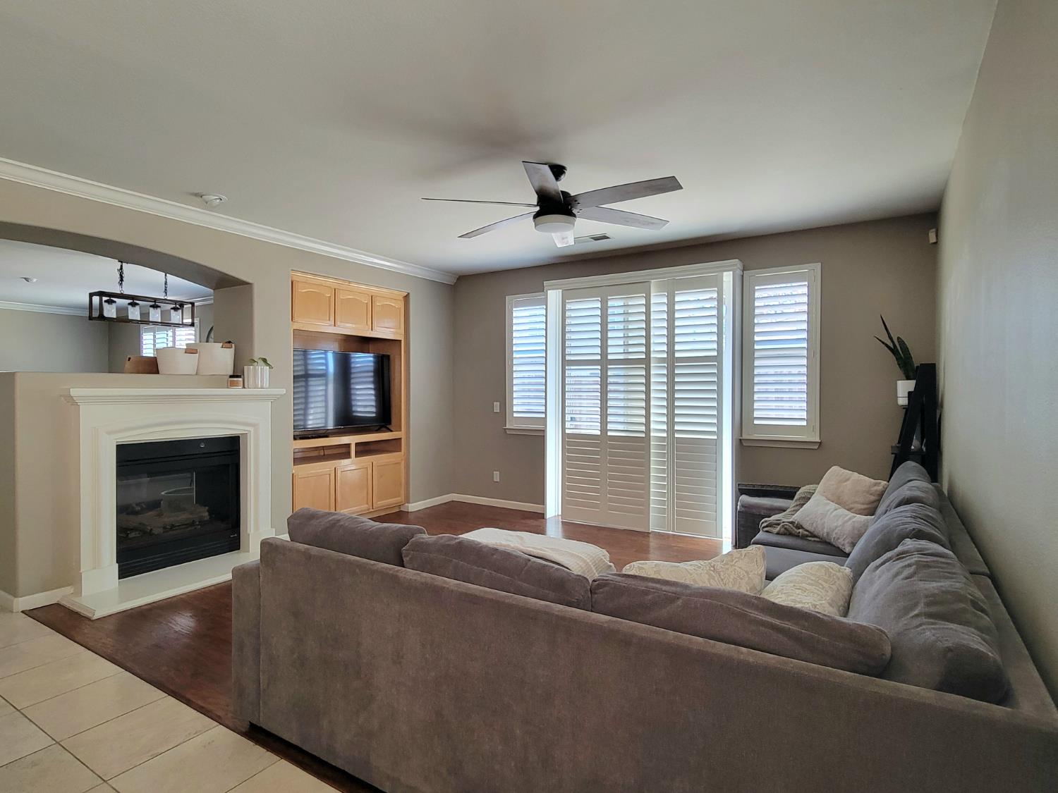 1607 Three Rivers Drive Marysville, CA 95901 - Photo 17 of 47 a living room with furniture and a fireplace