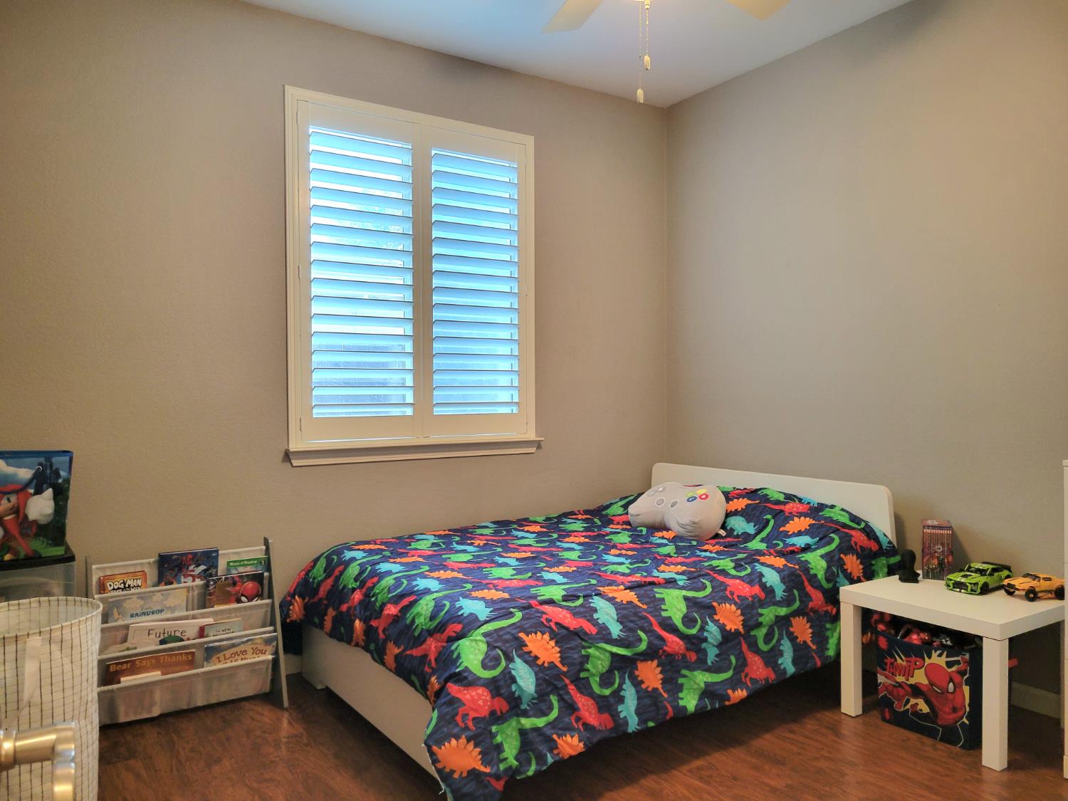 1607 Three Rivers Drive Marysville, CA 95901 - Photo 30 of 47 a bedroom with a bed and a window