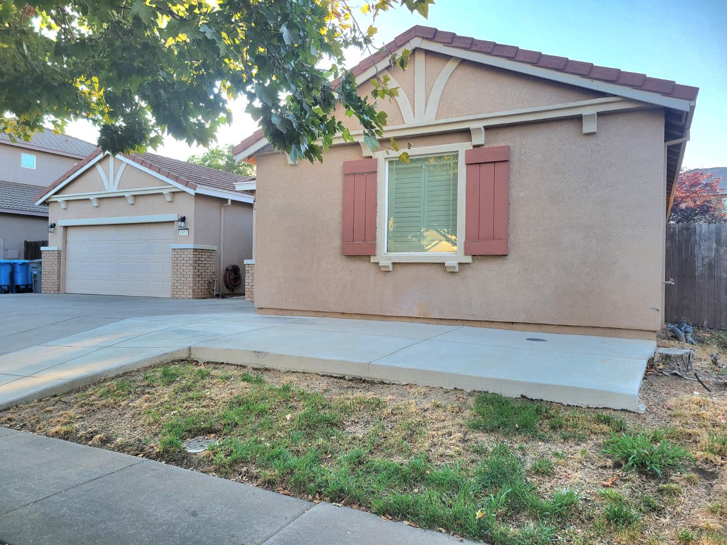 1607 Three Rivers Drive Marysville, CA 95901 - Photo 3 of 47 a view of a house with a yard