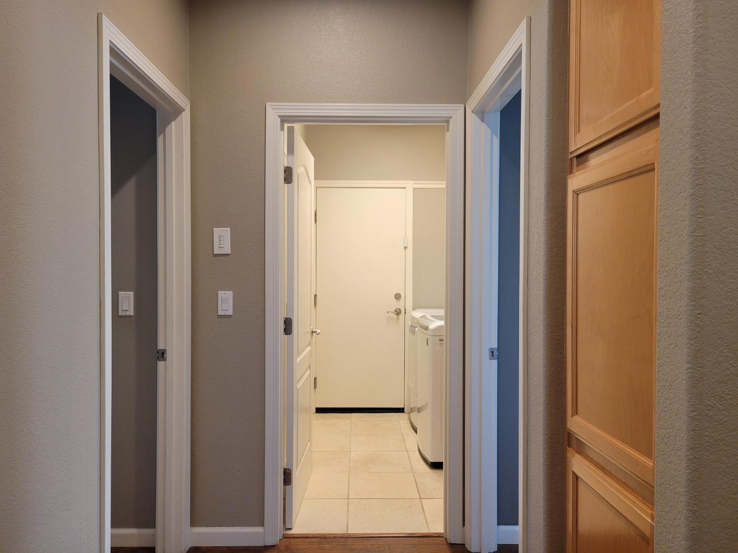 1607 Three Rivers Drive Marysville, CA 95901 - Photo 32 of 47 a view of a hallway with a bathroom