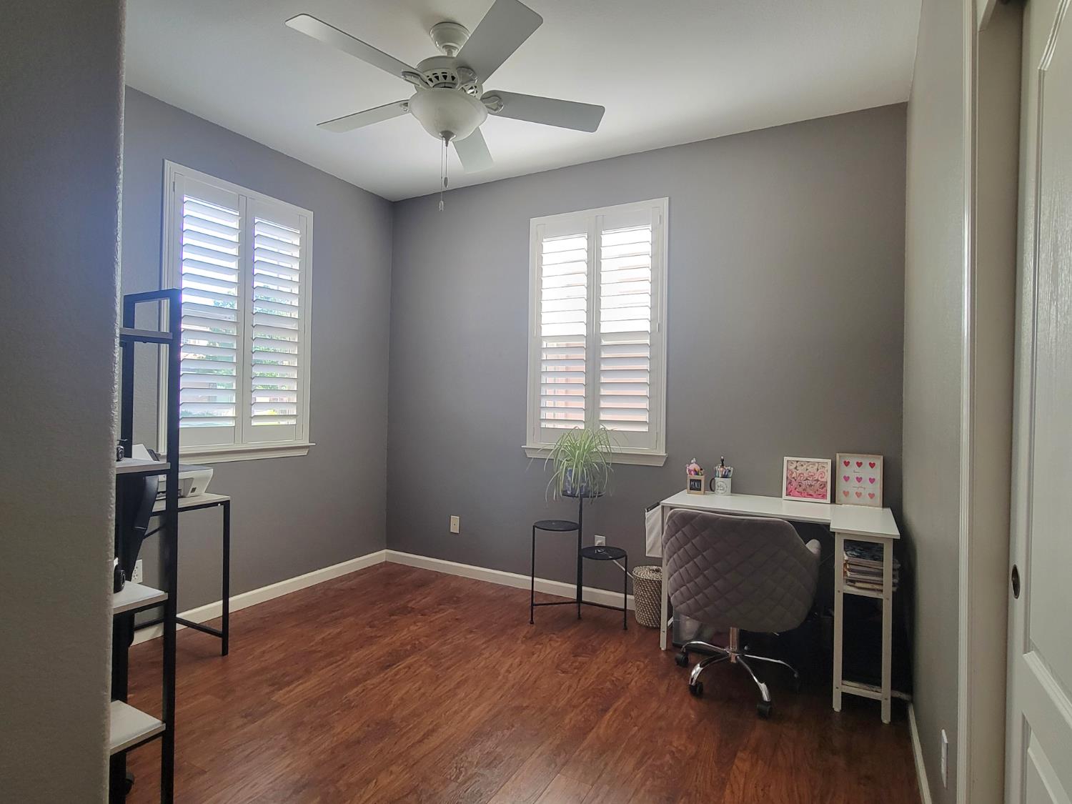 1607 Three Rivers Drive Marysville, CA 95901 - Photo 37 of 47 a workspace with wooden floor and a window