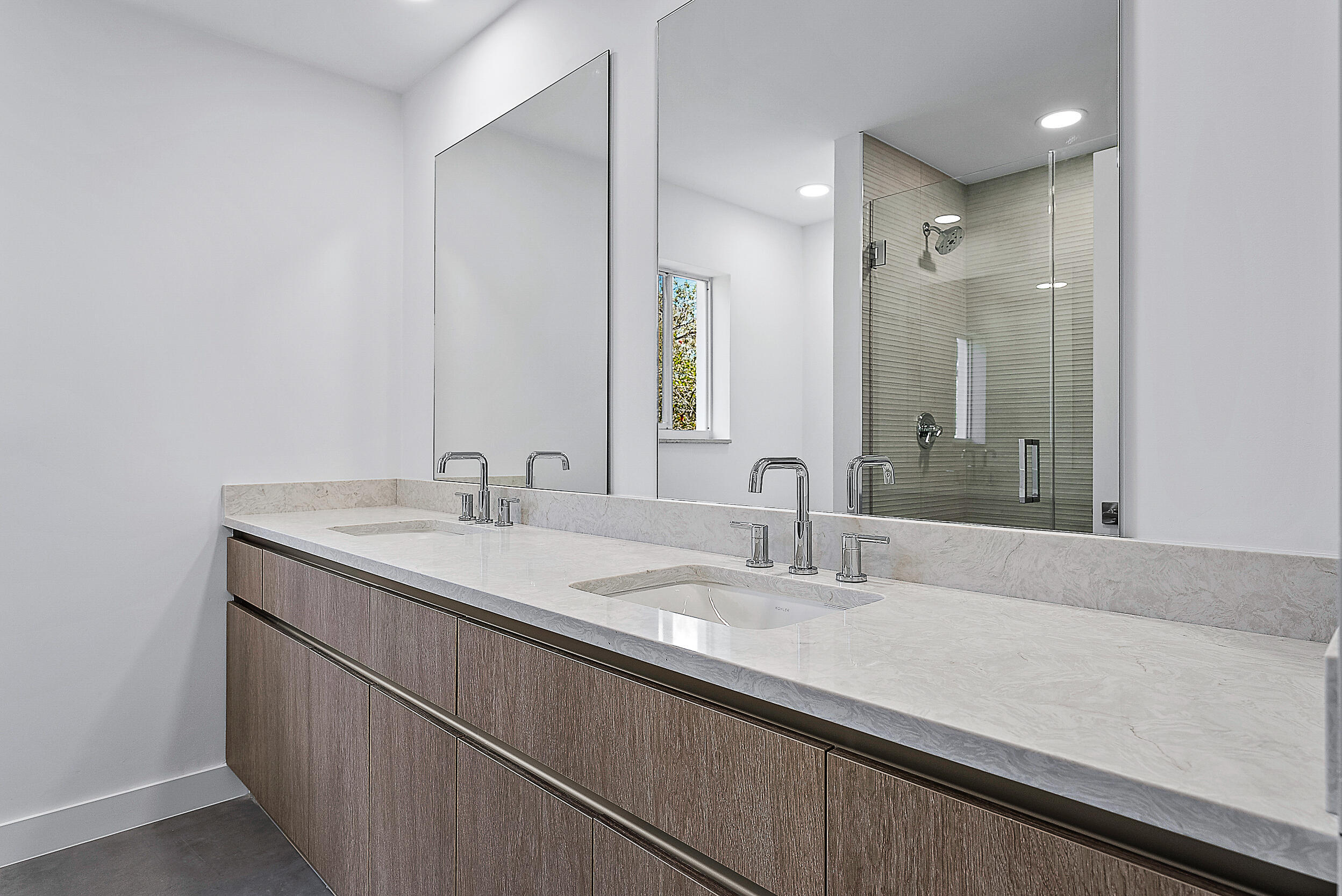 802 Captains Way Jupiter, FL 33477 - Photo 6 of 24 Guest Bath