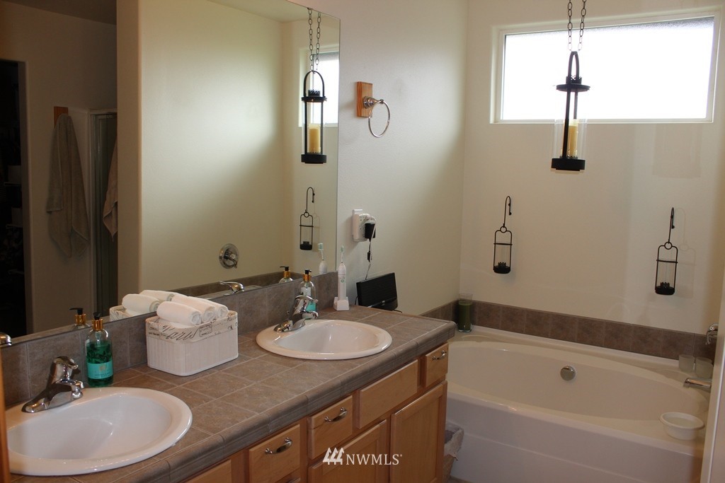 27727 Ridge Way Stanwood, WA 98292 - Photo 13 of 24