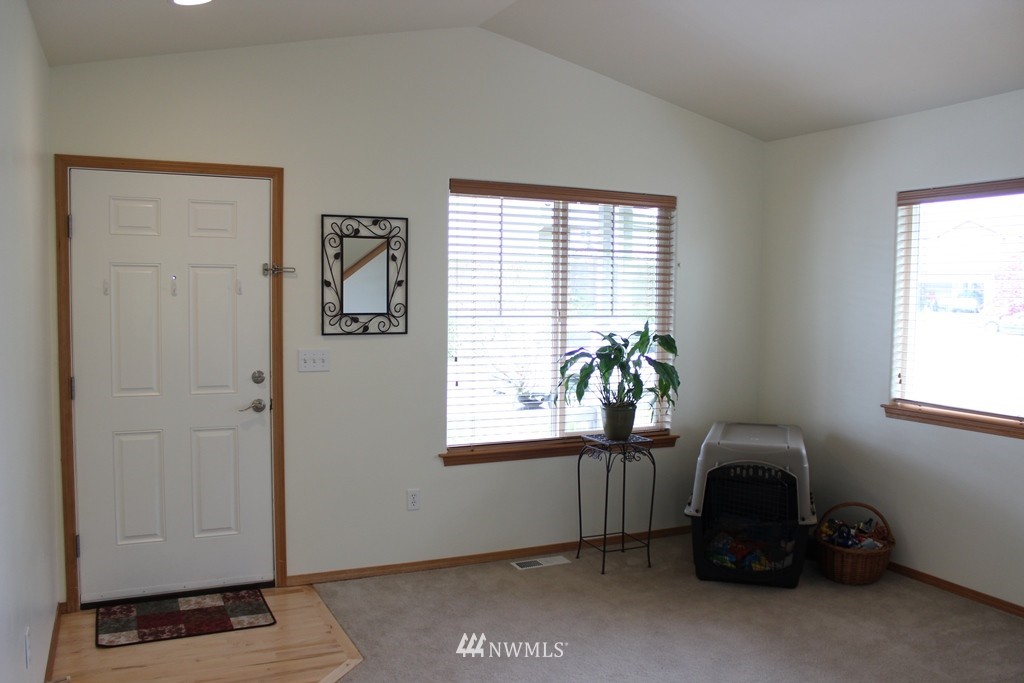 27727 Ridge Way Stanwood, WA 98292 - Photo 4 of 24