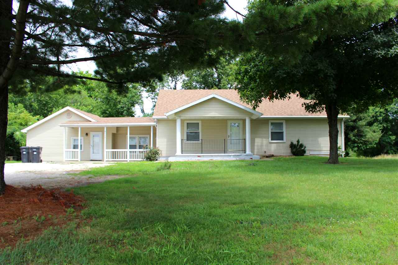 8000 Gardner Road Chandler, IN 47610 - Photo 1 of 27