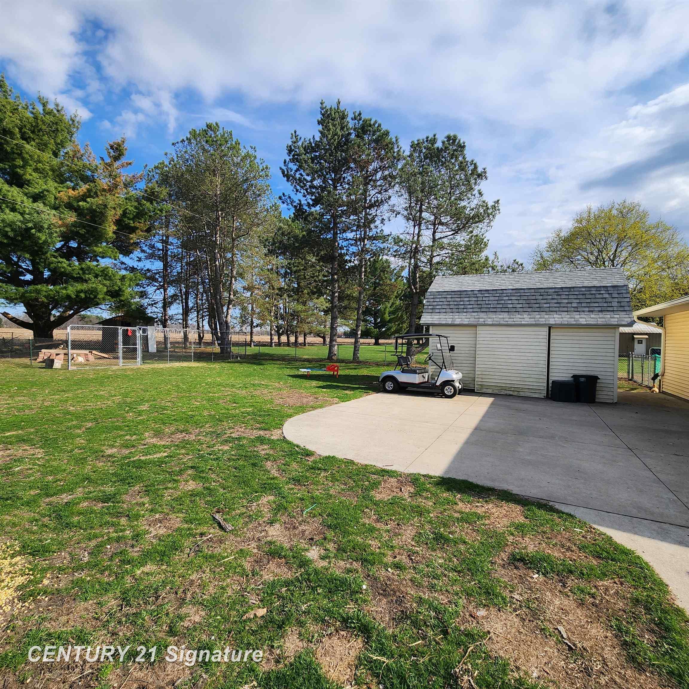 15113 Corunna Road Chesaning, MI 48616 - Photo 15 of 24 Back Yard