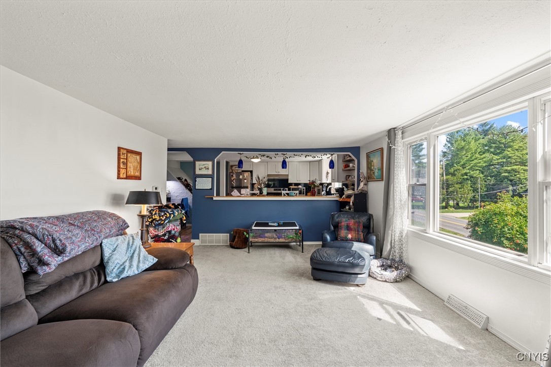 9157 Beach Road Cicero, NY 13029 - Photo 11 of 40