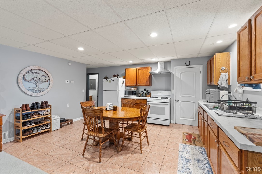 9157 Beach Road Cicero, NY 13029 - Photo 22 of 40