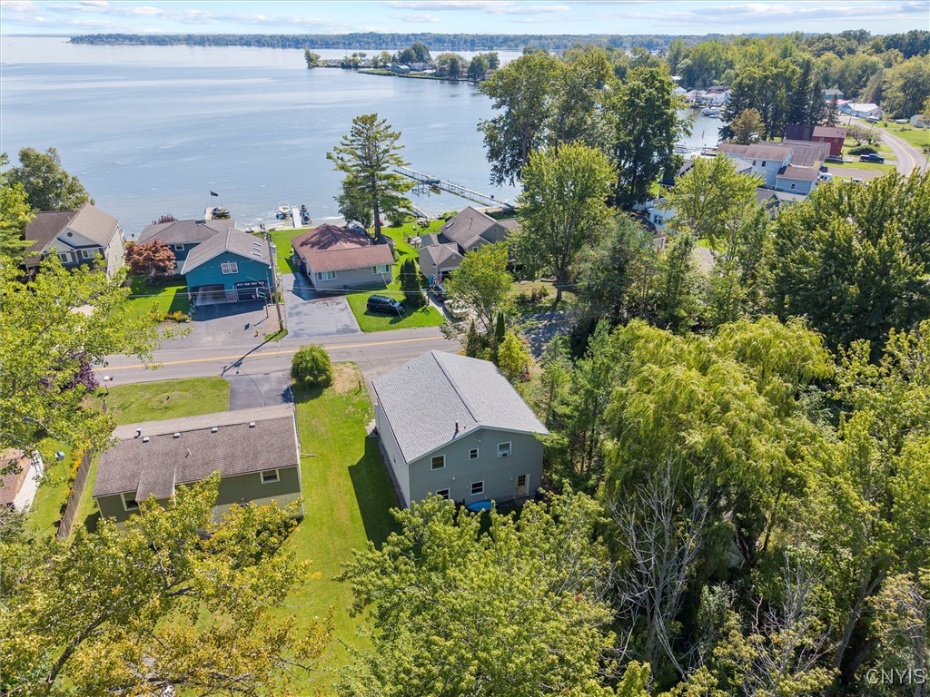 9157 Beach Road Cicero, NY 13029 - Photo 3 of 40