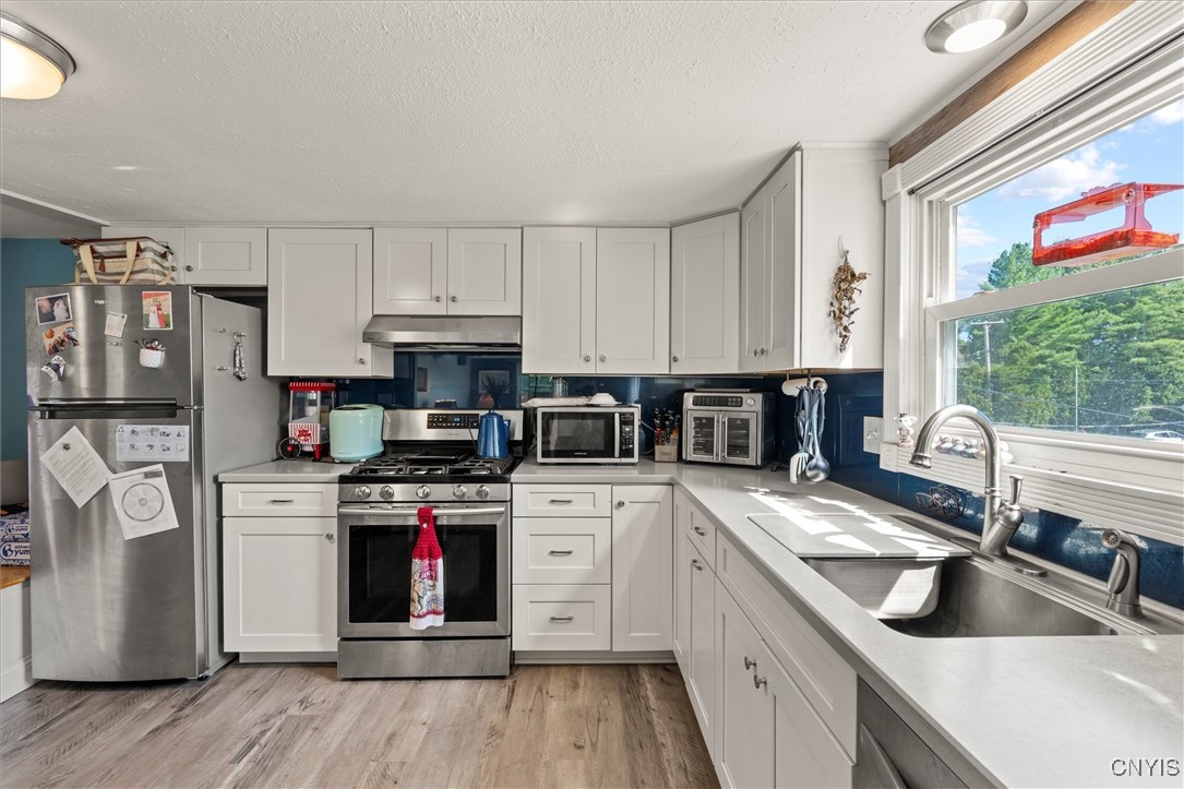 9157 Beach Road Cicero, NY 13029 - Photo 9 of 40