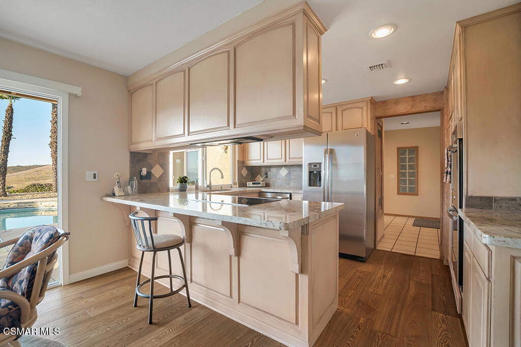 2147 McCrea Road Thousand Oaks, CA 91362 - Photo 12 of 38