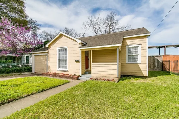 $2,195 | 927 Walling Street, Houston, TX 77009