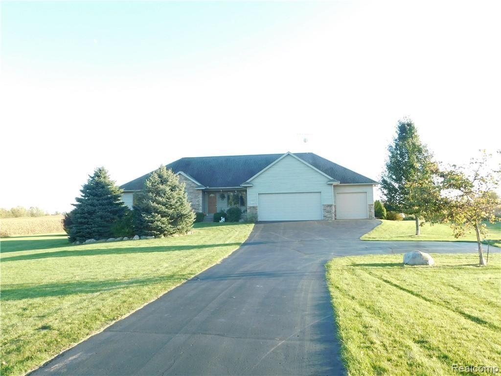 7855 Hayner Road Fowlerville, MI 48836 - Photo 2 of 12 7855 hayner front 3.JPG