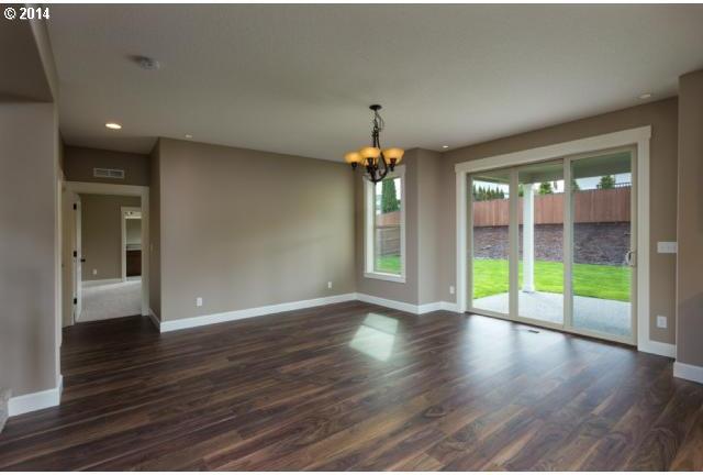 2705 Northeast 167th Circle Ridgefield, WA 98642 - Photo 5 of 11 Dining Area