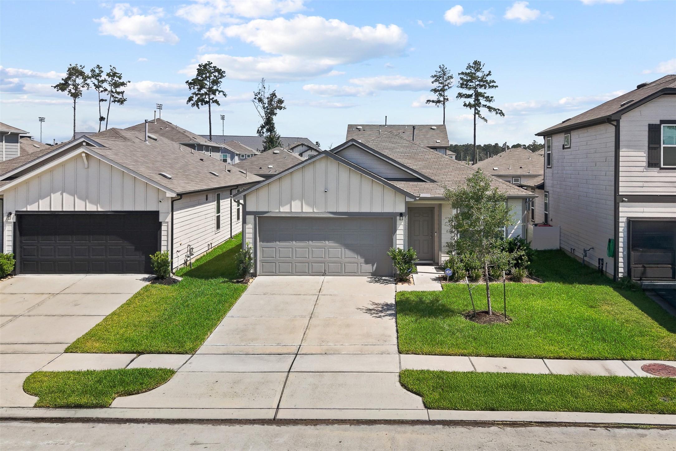 23526 Glenbuck St Spring Spring, TX 77373 - Photo 1 of 37 Gallery Image 1