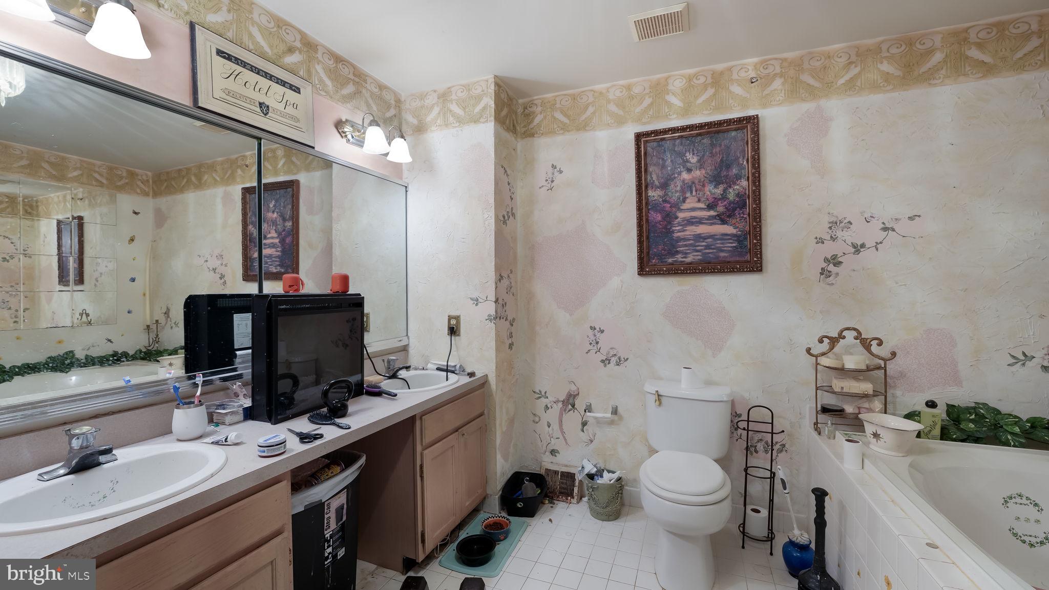 1616 Rockcress Drive Jamison, PA 18929 - Photo 18 of 27 Primary Bath