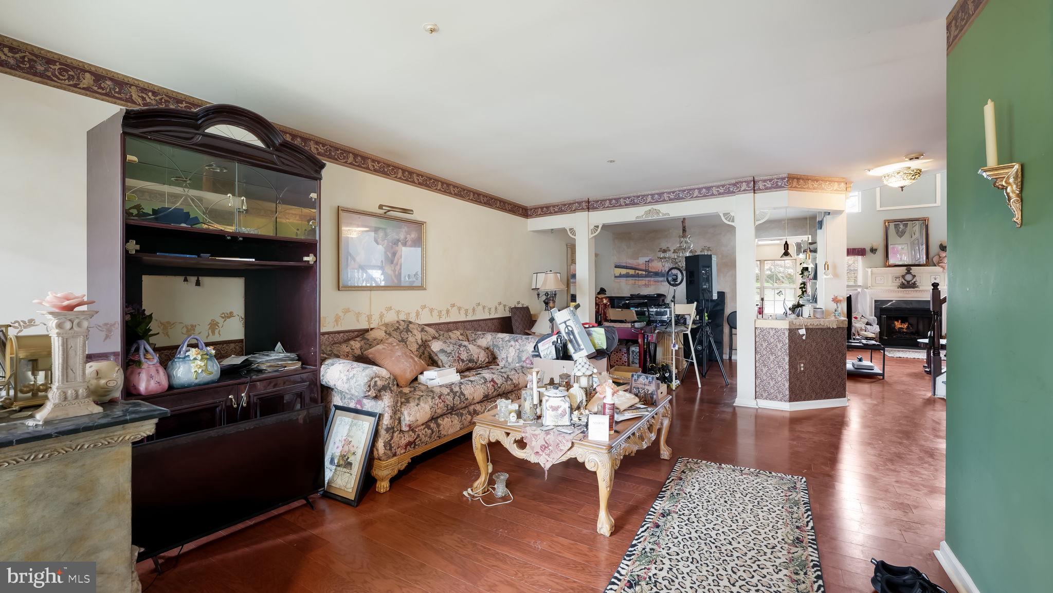 1616 Rockcress Drive Jamison, PA 18929 - Photo 6 of 27 Living Room