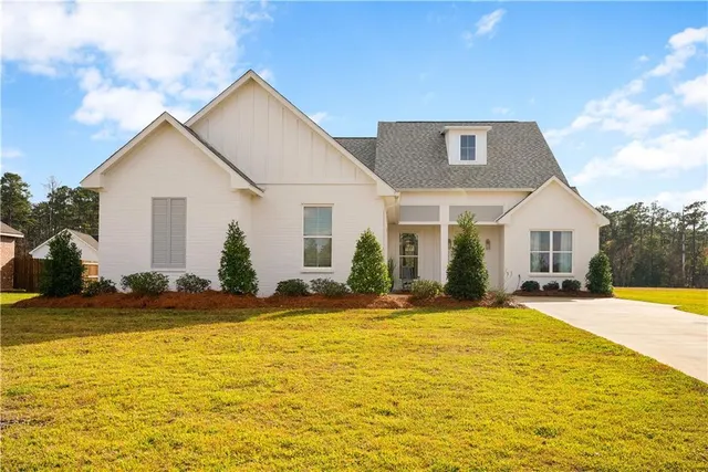 $454,000 | 2216 Forest Trail, Woodworth, LA 71485