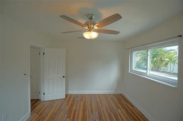 $3,500 | 7325 10th Street North, St. Petersburg, FL 33702