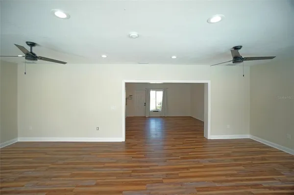$3,500 | 7325 10th Street North, St. Petersburg, FL 33702