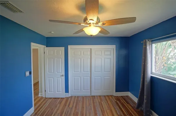 $3,500 | 7325 10th Street North, St. Petersburg, FL 33702