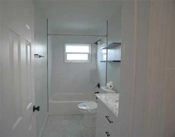 $3,500 | 7325 10th Street North, St. Petersburg, FL 33702