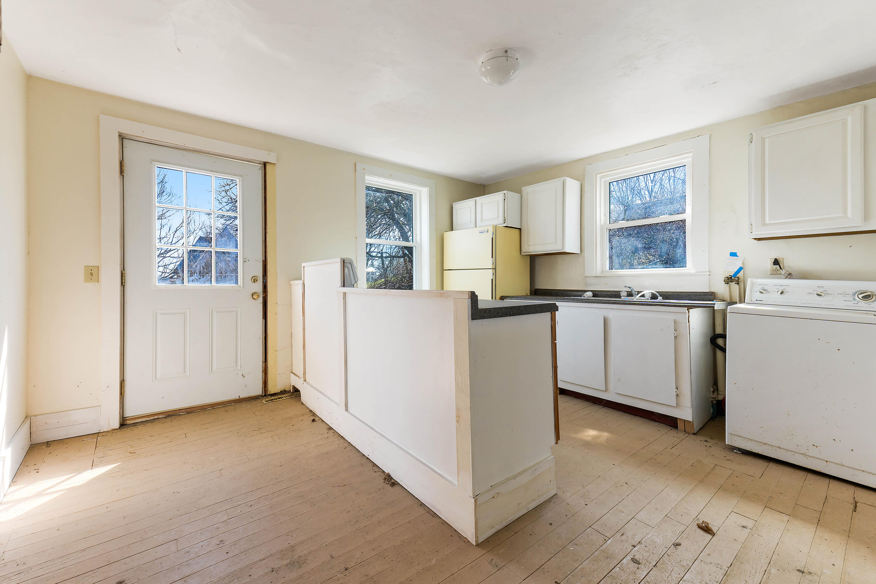 76 Fish Street Thomaston, ME 04861 - Photo 16 of 40 76 Fish St_115