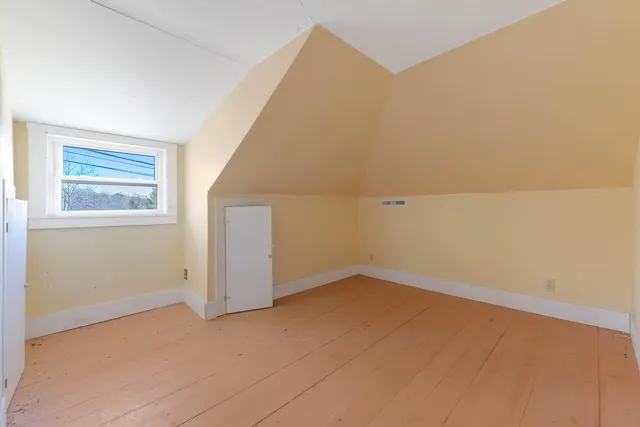 $159,000 | 76 Fish Street, Thomaston, ME 04861