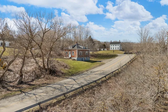 $159,000 | 76 Fish Street, Thomaston, ME 04861