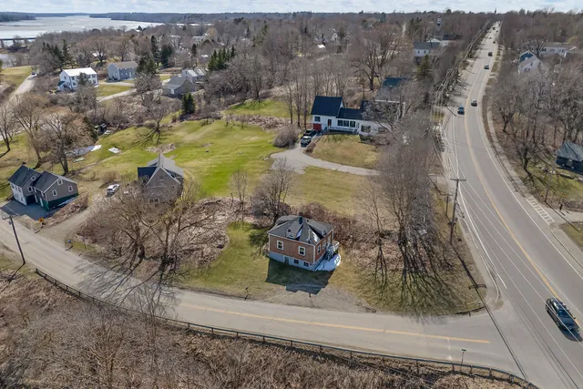 $159,000 | 76 Fish Street, Thomaston, ME 04861