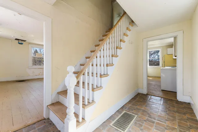 $159,000 | 76 Fish Street, Thomaston, ME 04861