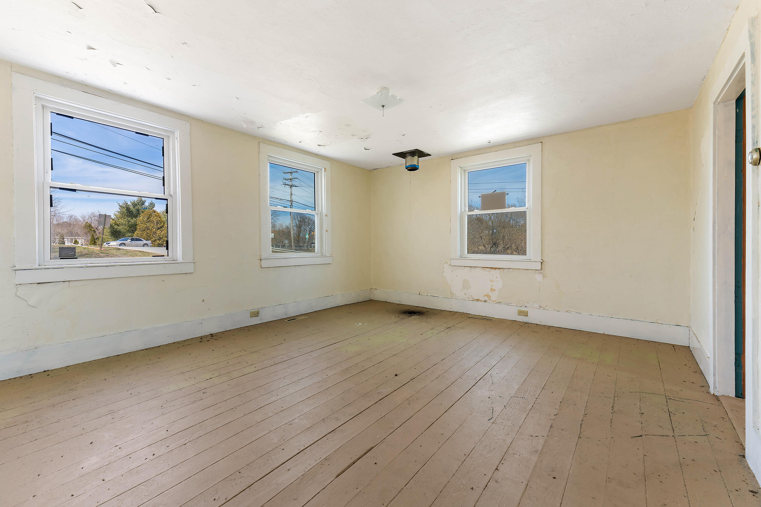 76 Fish Street Thomaston, ME 04861 - Photo 10 of 40 76 Fish St_109