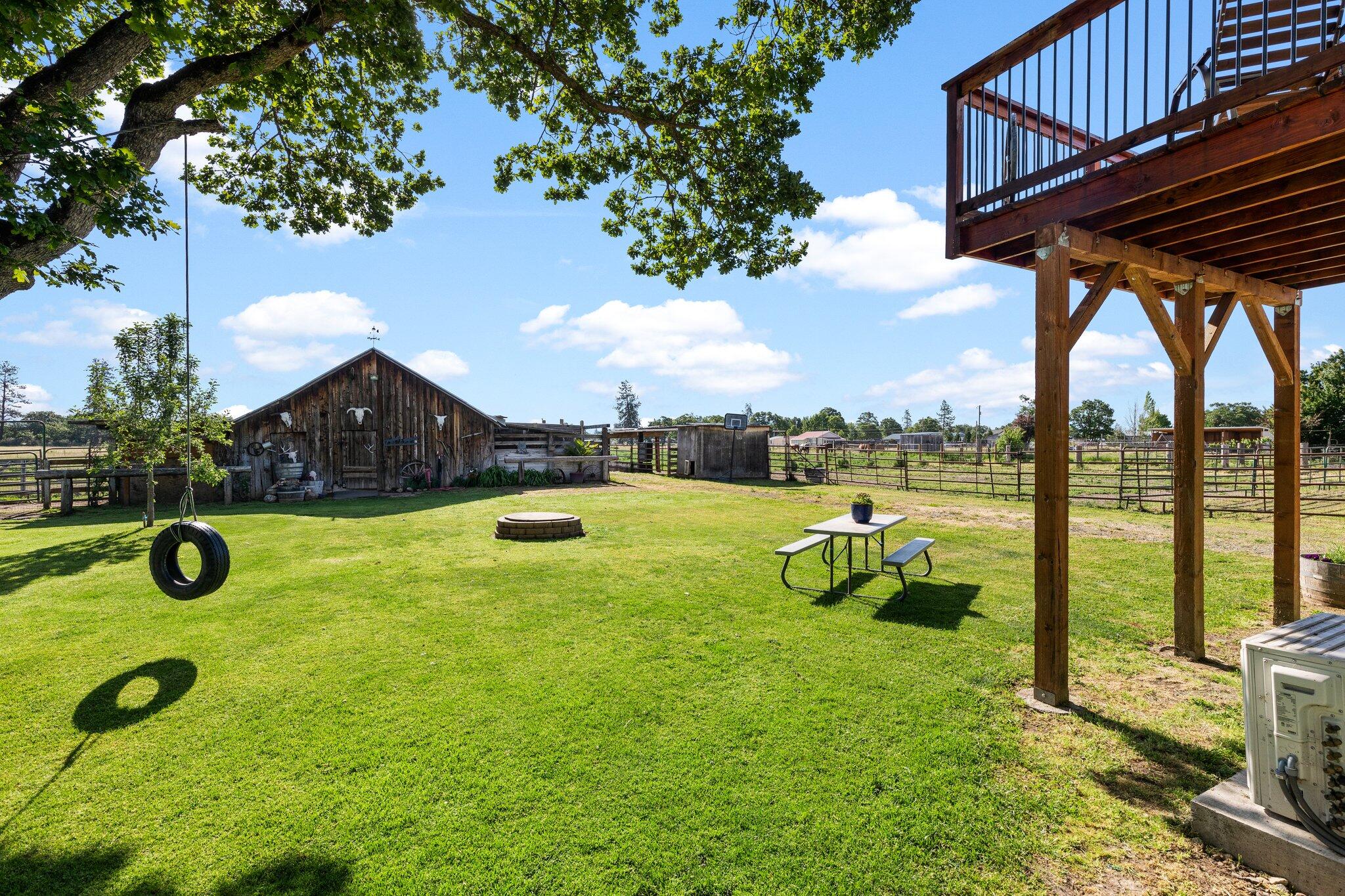 6598 Truax Road Central Point, OR 97502 - Photo 8 of 31 18-web-or-mls-IMGL6544