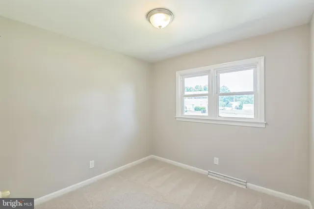 $379,900 | 2403 Lafayette Boulevard, Fredericksburg, VA 22401