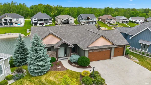 $875,000 | 215 Ln 282B Hamilton Lake, Hamilton, IN 46742