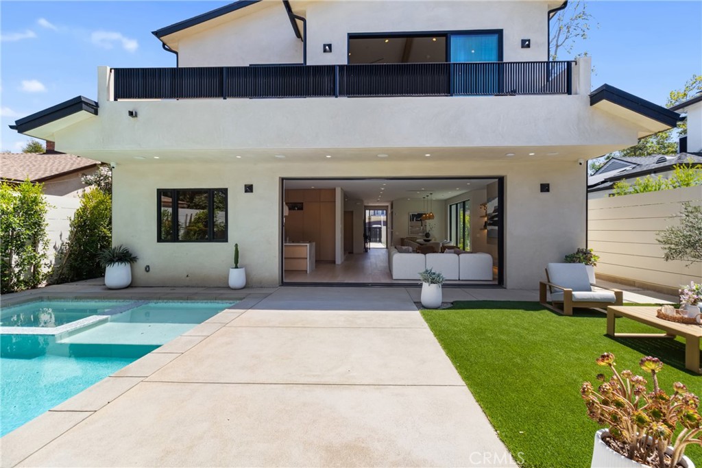 15721 Addison Street Encino, CA 91436 - Photo 28 of 69