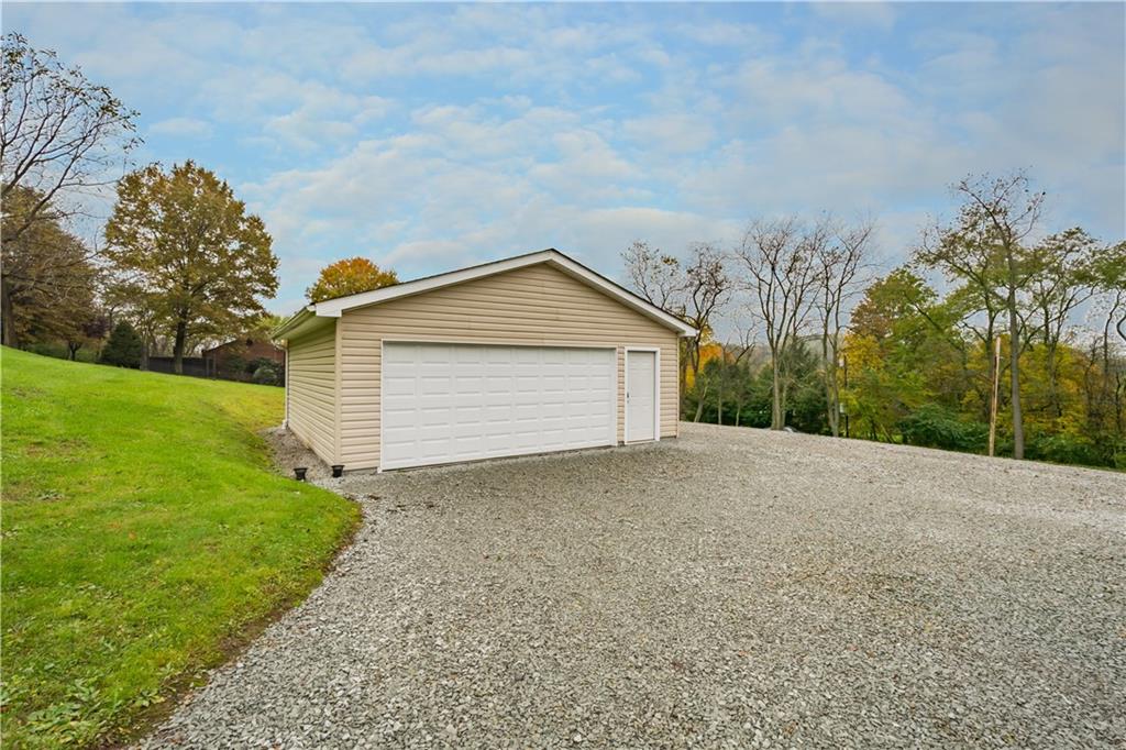 6945 Mellon Road Export, PA 15632 - Photo 6 of 25