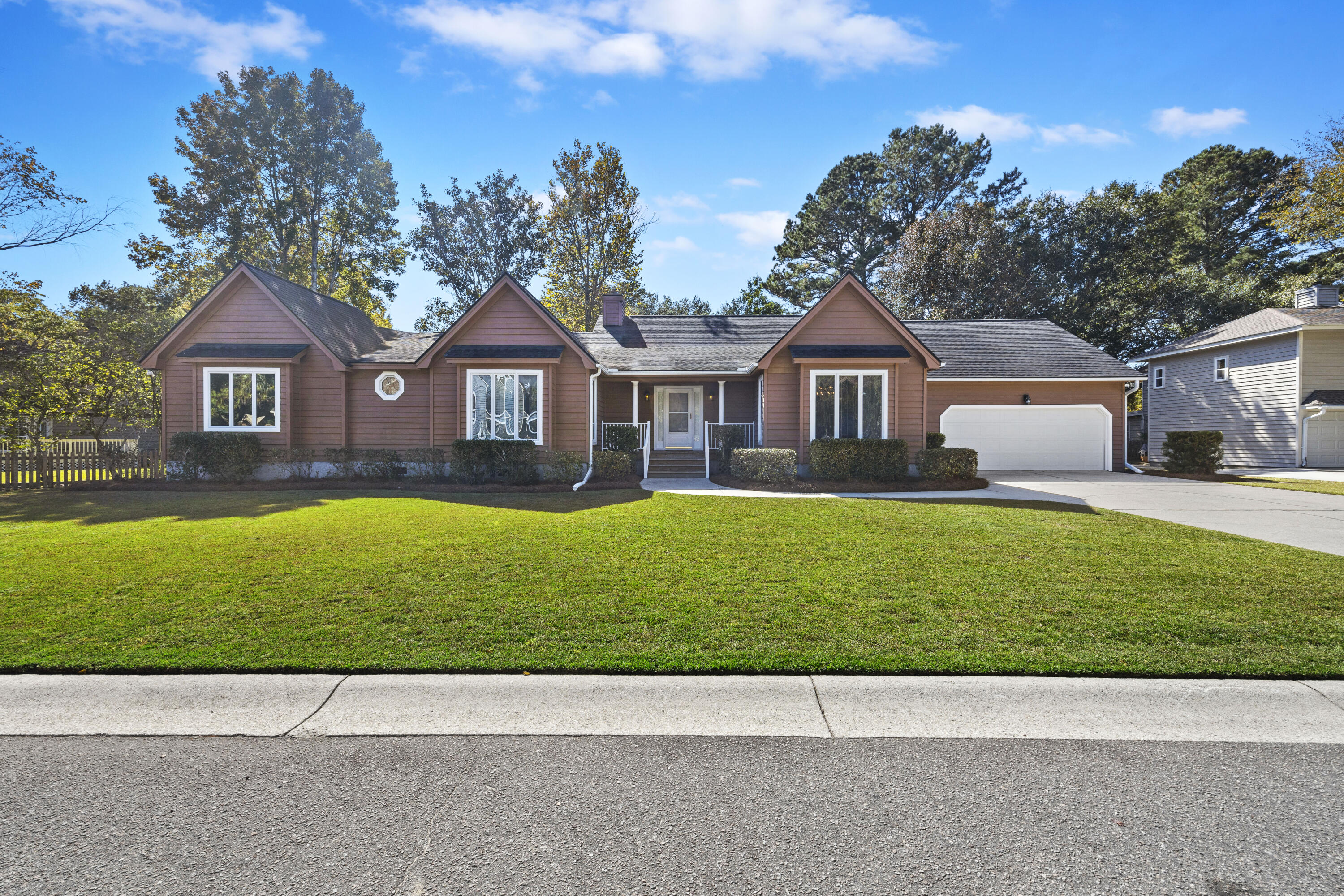 2059 Prospect Hill Drive Mount Pleasant, SC 29464 - Photo 1 of 69 IMG_7054