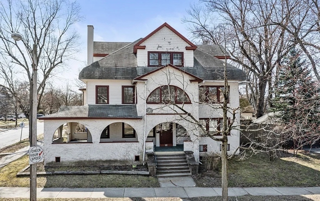 98 Forest Park Avenue, Unit 1 Springfield, MA 01108 - Photo 1 of 7