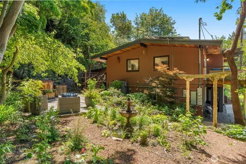 $1,550,000 | 4000 Southwest Myrtle Street, Seattle, WA 98136