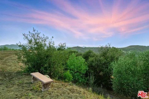 $1,895,000 | 24030 Alder Place, Calabasas, CA 91302